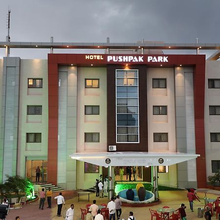 Hotel Pushpak Park Osmanabad Buitenkant foto